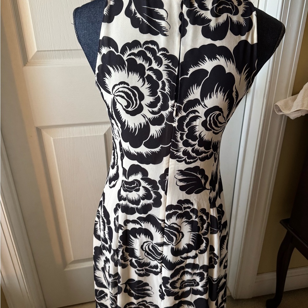 Ann Taylor Elegant Black and White printed Floral Dress SZ S - Picture 3 of 6